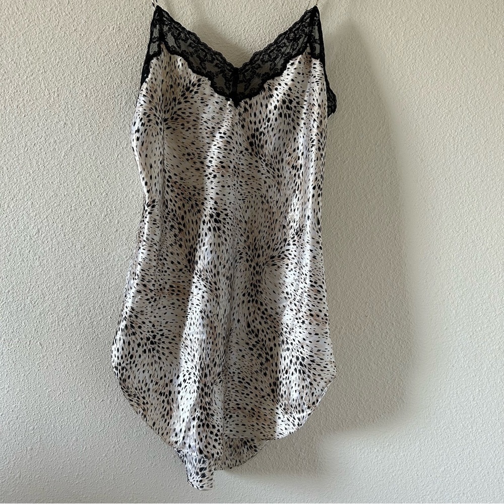 La Mouette VTG Leopard Print Slip Cami Lace Scup Hem Women Sz Medium